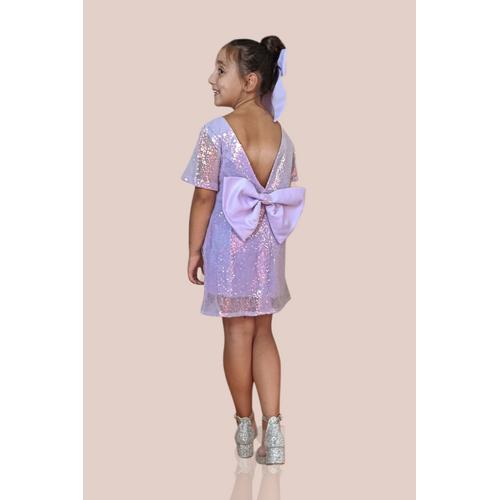 KIZ ÇOCUK LİLA KISA KOLLU SIRT SATEN FİYONK DETAYLI PULLU ABİYE ELBİSE